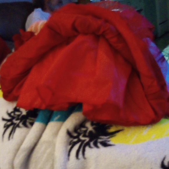 Red lace dress - Picture 3 of 4